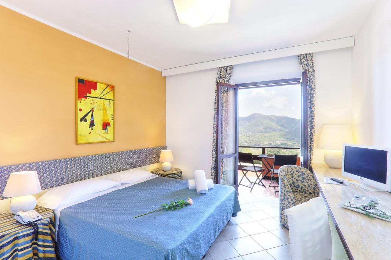 פורטופראיו Resort Le Picchiaie מראה חיצוני תמונה