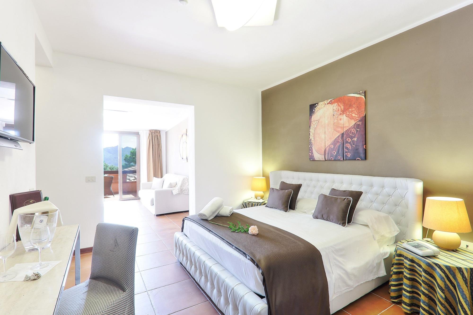 פורטופראיו Resort Le Picchiaie מראה חיצוני תמונה