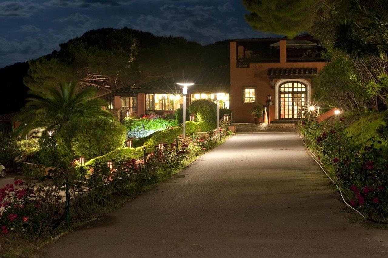 פורטופראיו Resort Le Picchiaie מראה חיצוני תמונה