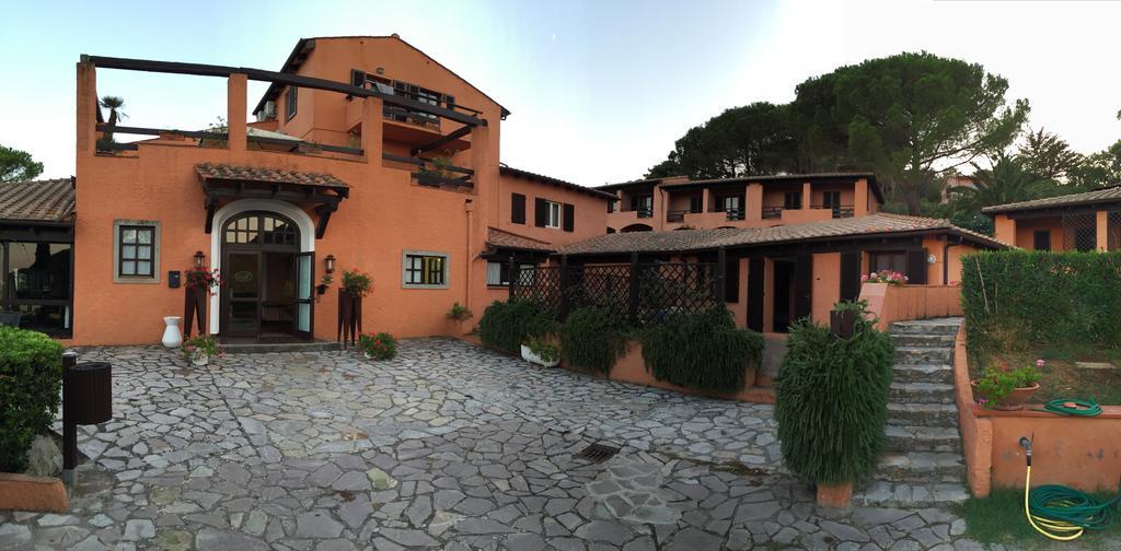 פורטופראיו Resort Le Picchiaie מראה חיצוני תמונה