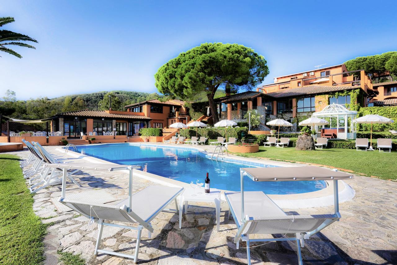 פורטופראיו Resort Le Picchiaie מראה חיצוני תמונה