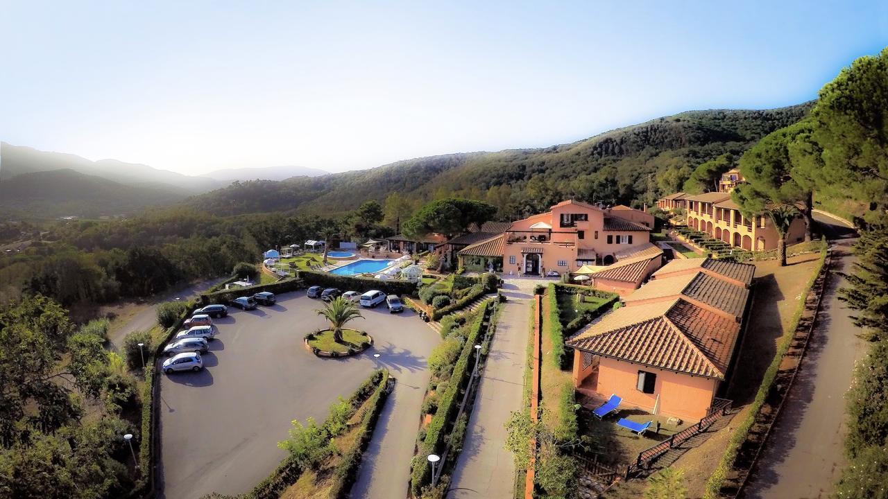 פורטופראיו Resort Le Picchiaie מראה חיצוני תמונה
