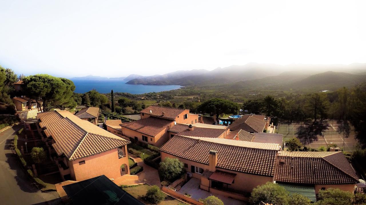 פורטופראיו Resort Le Picchiaie מראה חיצוני תמונה