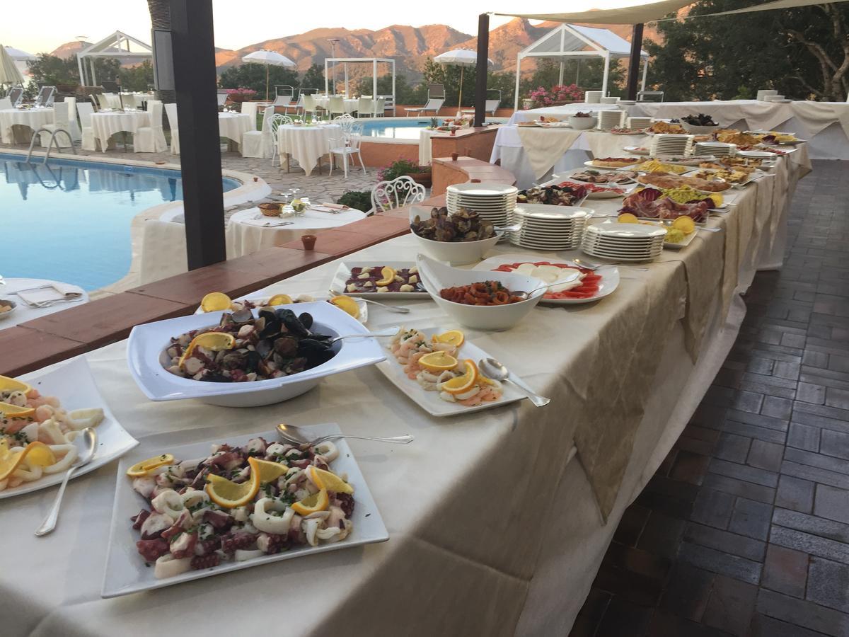 פורטופראיו Resort Le Picchiaie מראה חיצוני תמונה
